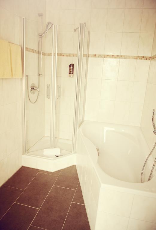 Tafelspitz Hotel Limburg an der Lahn Ruang foto