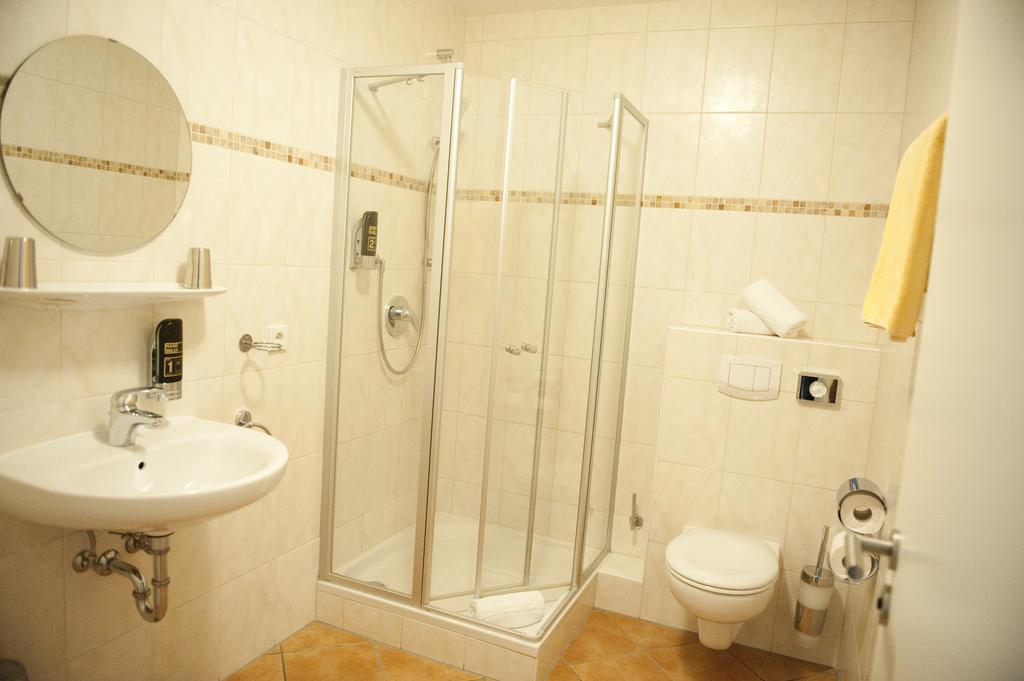 Tafelspitz Hotel Limburg an der Lahn Ruang foto